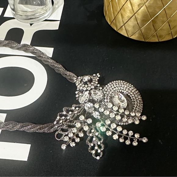 Cache statement necklace - Picture 13 of 15